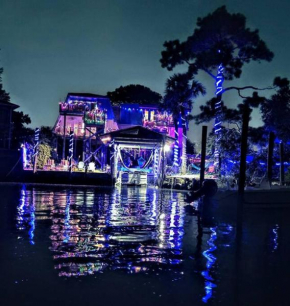 Lazy Lake Lodge on Clear Lake-Space Center Houston